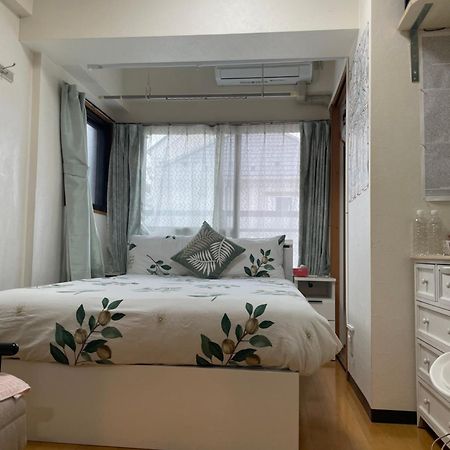 新宿安靜の家-A Quiet Home In Shinjuku - A 26 Square Meter Double Bed Room That Feels Like Home Токио Экстерьер фото